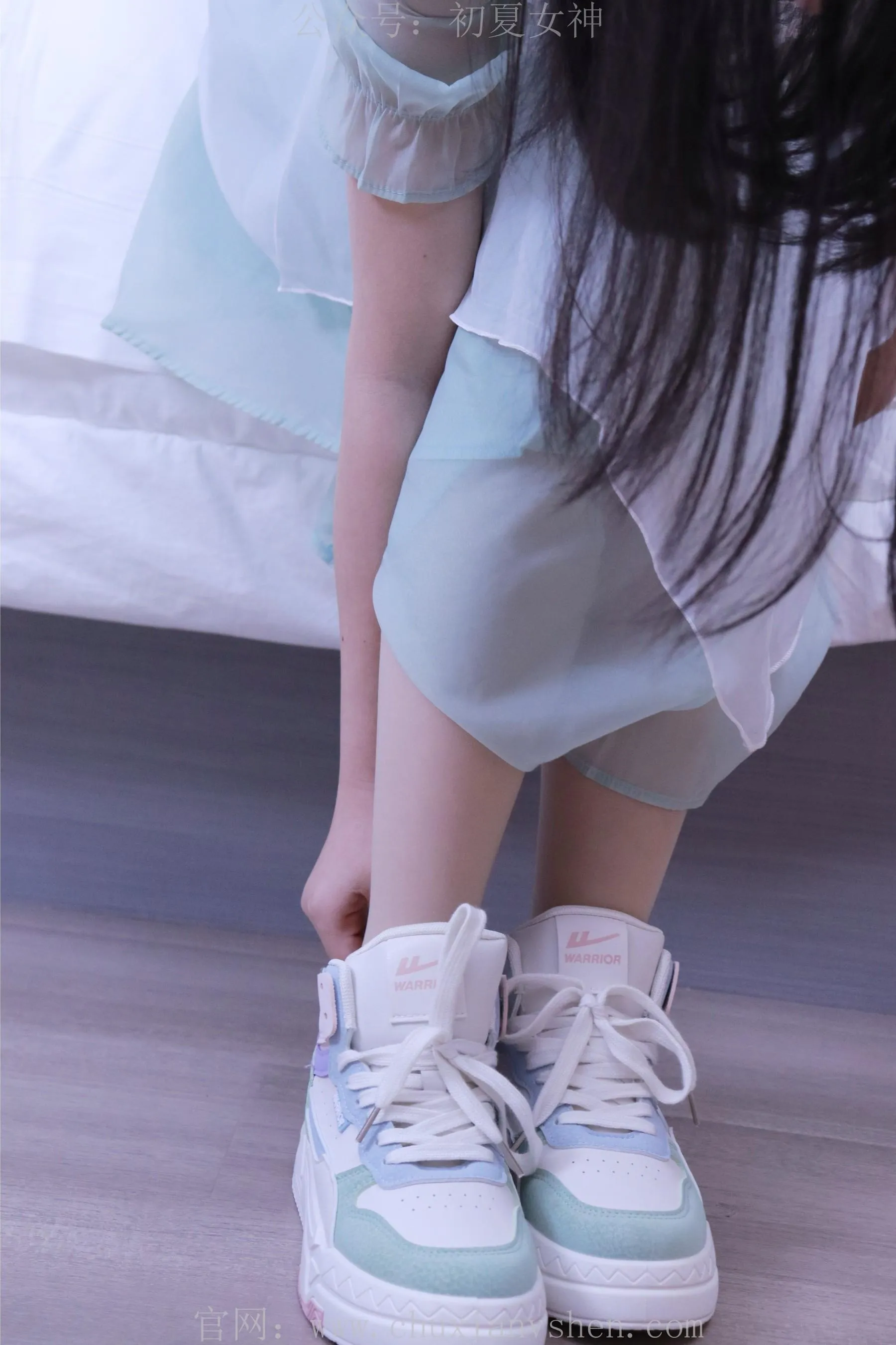 初夏女神 NO.009 念念 绿野仙踪M码连衣裙搭回力球鞋 [120P]插图6